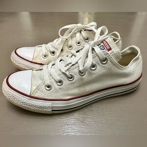 Converse All Star Women’s Chuck Taylor White Canvas Low Top Sneakers Sz 8